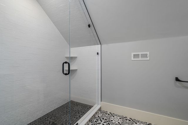 80 Locust Ln, Needham, MA 02492