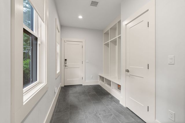 80 Locust Ln, Needham, MA 02492