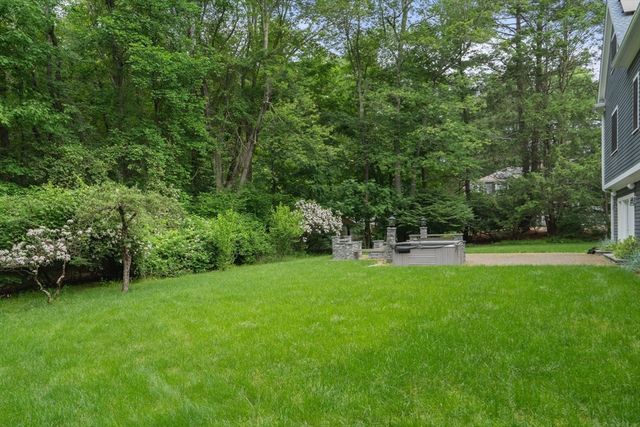 80 Locust Ln, Needham, MA 02492