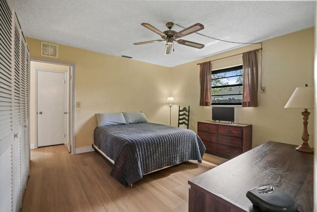 3358 SW 16th Court SW, Fort Lauderdale, FL 33312