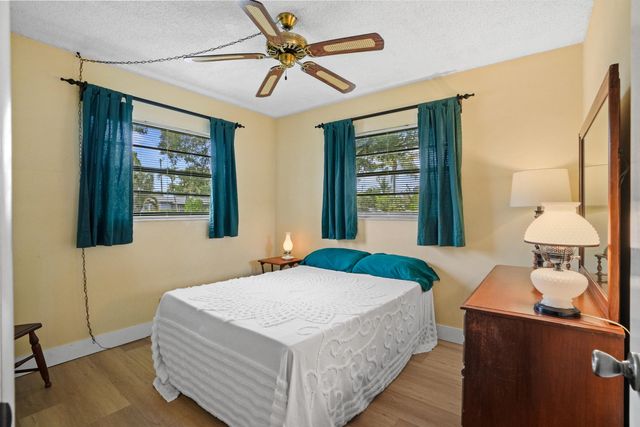 3358 SW 16th Court SW, Fort Lauderdale, FL 33312