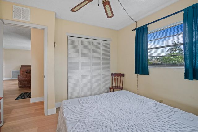 3358 SW 16th Court SW, Fort Lauderdale, FL 33312