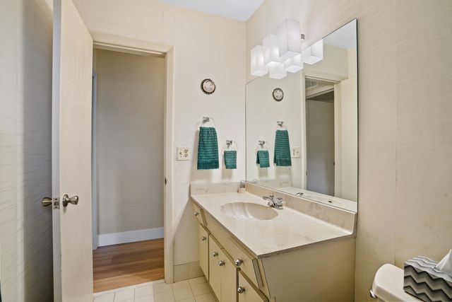 3358 SW 16th Court SW, Fort Lauderdale, FL 33312