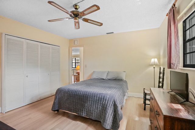 3358 SW 16th Court SW, Fort Lauderdale, FL 33312