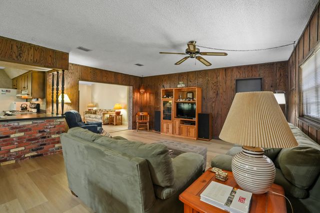 3358 SW 16th Court SW, Fort Lauderdale, FL 33312