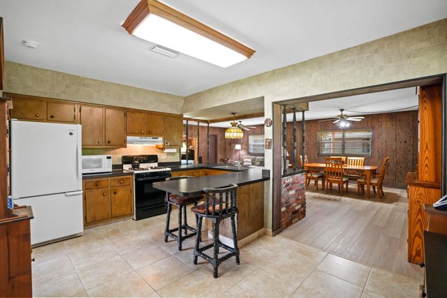 3358 SW 16th Court SW, Fort Lauderdale, FL 33312
