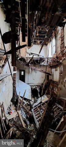 1113 EMPIRE AVE, Camden, NJ 08103