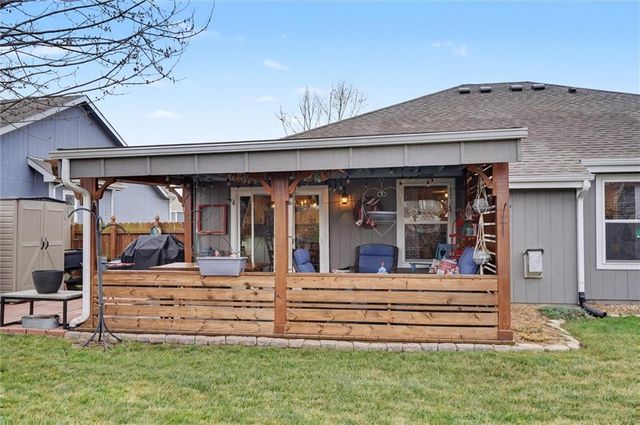 1008 Kathys Court, Baldwin City, KS 66006