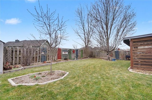 1008 Kathys Court, Baldwin City, KS 66006