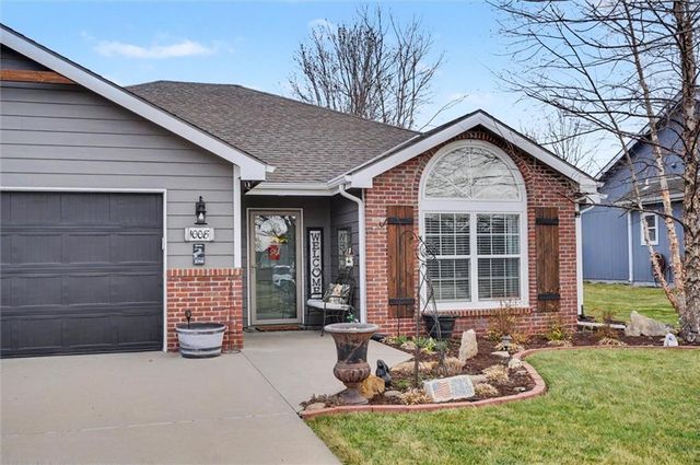 1008 Kathys Court, Baldwin City, KS 66006