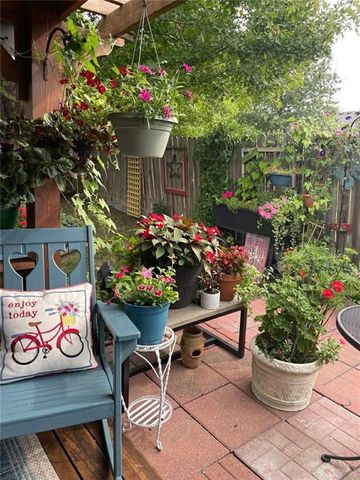 1008 Kathys Court, Baldwin City, KS 66006