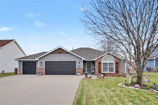 1008 Kathys Court, Baldwin City, KS 66006