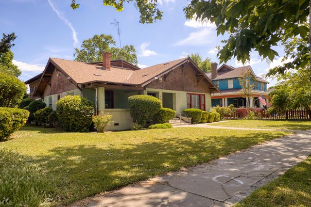 421 N D Street, Madera, CA 93638