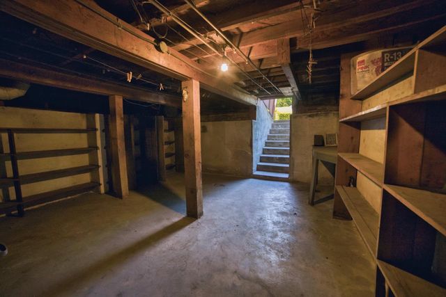 421 N D Street, Madera, CA 93638