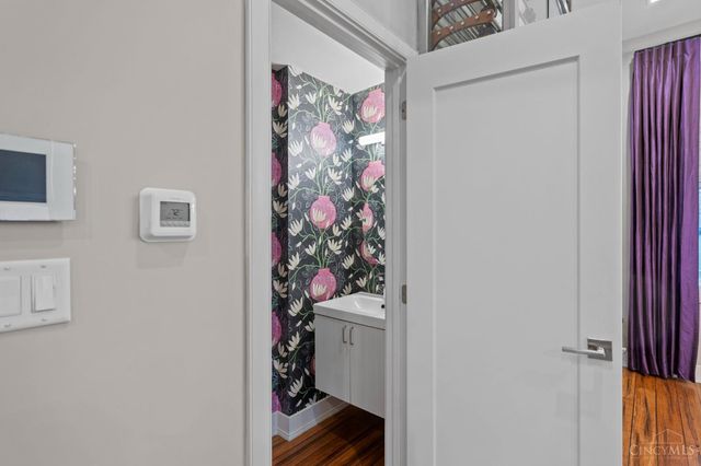 221 Kemp Alley, Cincinnati, OH 45202