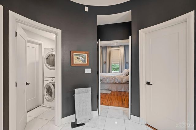 221 Kemp Alley, Cincinnati, OH 45202