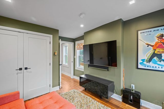 221 Kemp Alley, Cincinnati, OH 45202