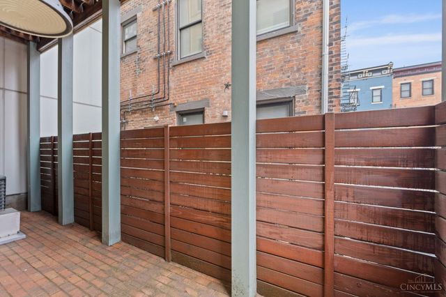 221 Kemp Alley, Cincinnati, OH 45202