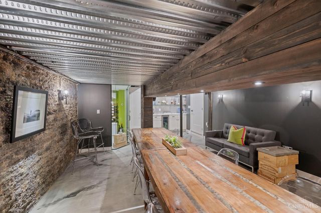 221 Kemp Alley, Cincinnati, OH 45202