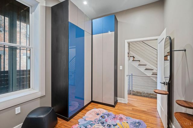 221 Kemp Alley, Cincinnati, OH 45202