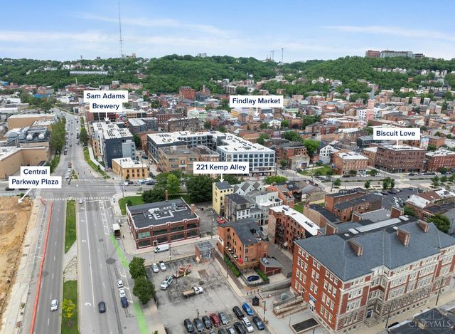 221 Kemp Alley, Cincinnati, OH 45202