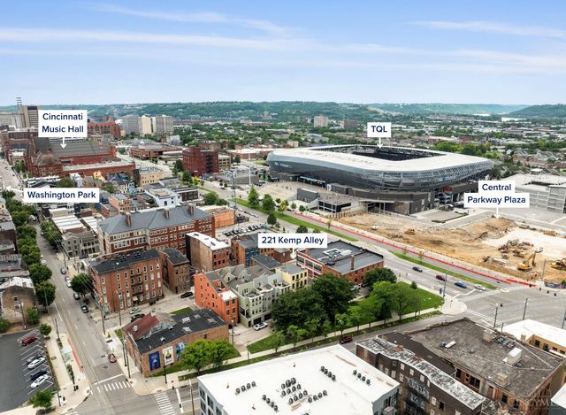 221 Kemp Alley, Cincinnati, OH 45202