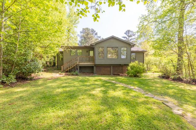 1878 Suwanee Roberts Court, Lawrenceville, GA 30043