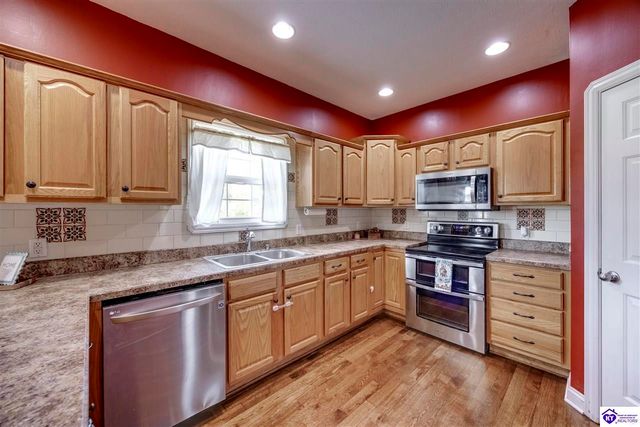 107 Sugar Hill Court, Elizabethtown, KY 42701