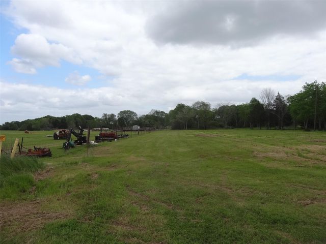 148 4th Street, Hempstead, TX 77445
