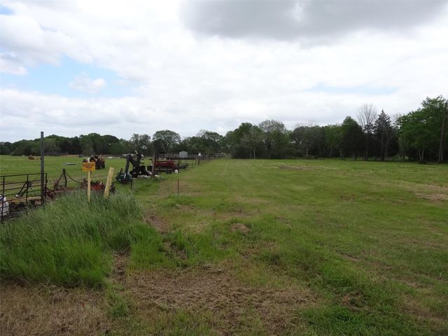 148 4th Street, Hempstead, TX 77445