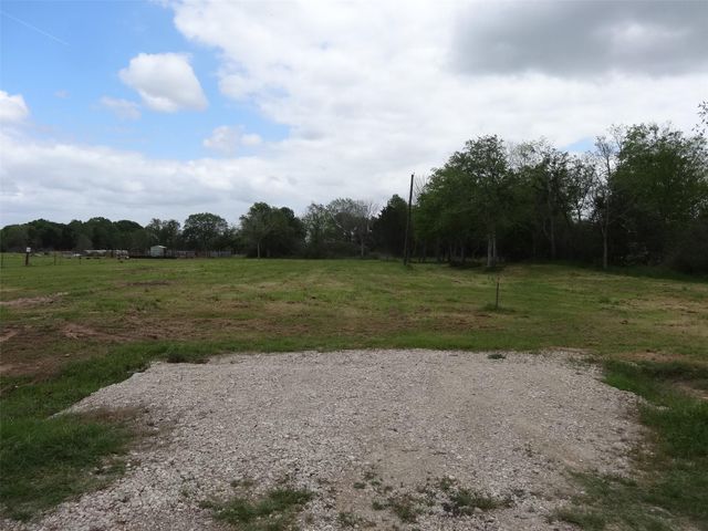 148 4th Street, Hempstead, TX 77445