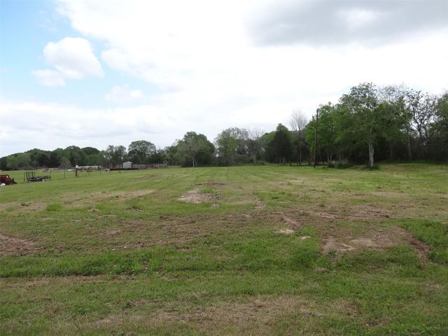 148 4th Street, Hempstead, TX 77445