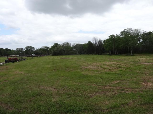 148 4th Street, Hempstead, TX 77445