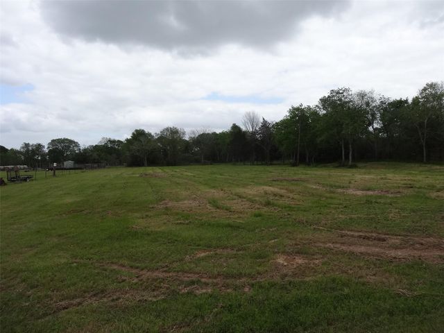 148 4th Street, Hempstead, TX 77445