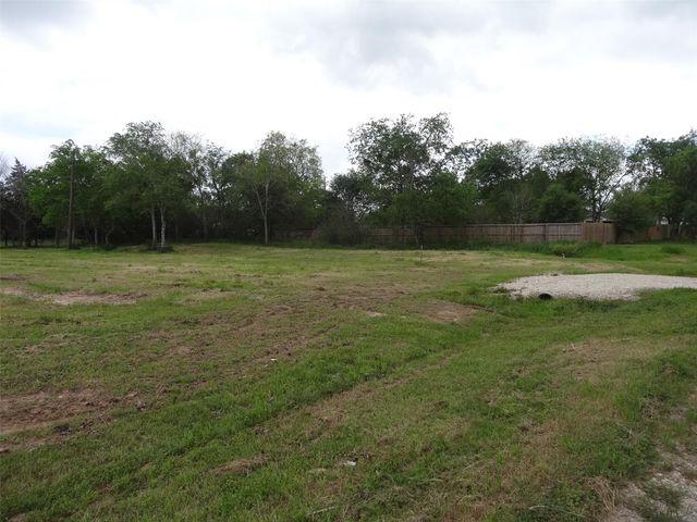 148 4th Street, Hempstead, TX 77445