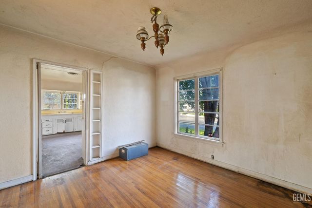 2891 Alta Vista Drive, Bakersfield, CA 93305