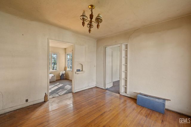 2891 Alta Vista Drive, Bakersfield, CA 93305