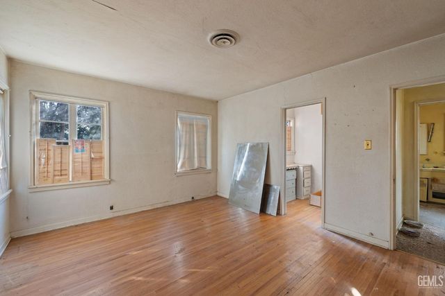 2891 Alta Vista Drive, Bakersfield, CA 93305