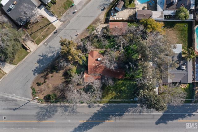 2891 Alta Vista Drive, Bakersfield, CA 93305