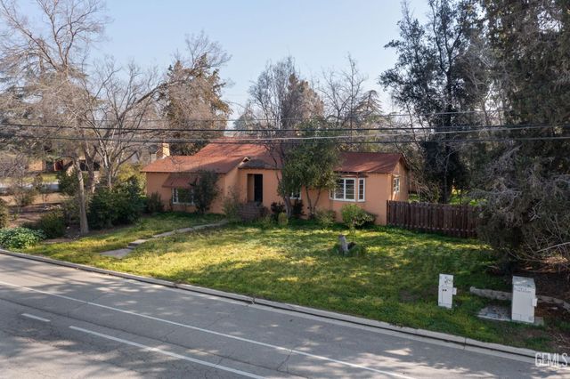 2891 Alta Vista Drive, Bakersfield, CA 93305