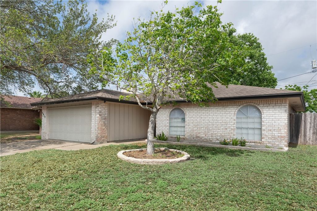 2610 Tonga Dr, Corpus Christi, TX 78418 — photo 3