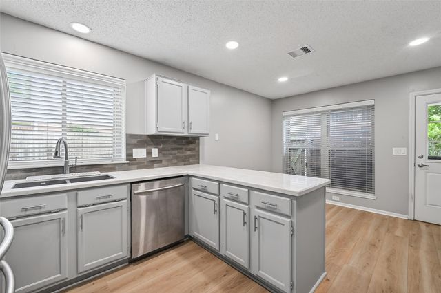 5209 Spring Circle Drive, Pearland, TX 77584
