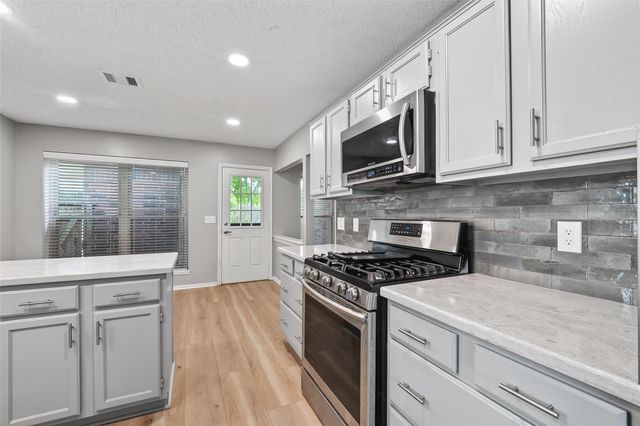 5209 Spring Circle Drive, Pearland, TX 77584