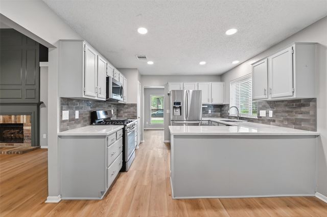 5209 Spring Circle Drive, Pearland, TX 77584