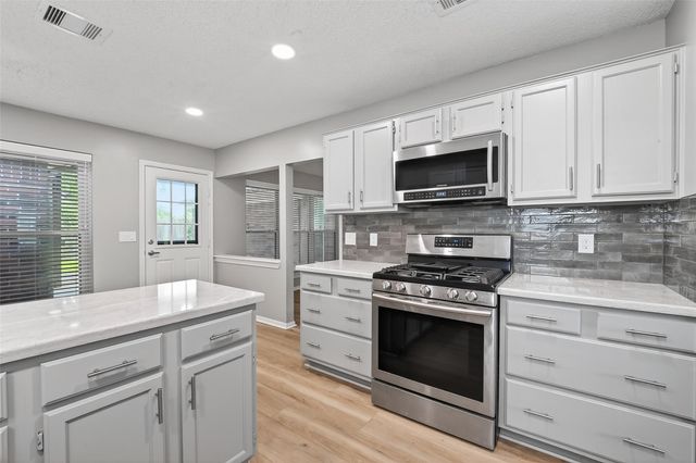5209 Spring Circle Drive, Pearland, TX 77584