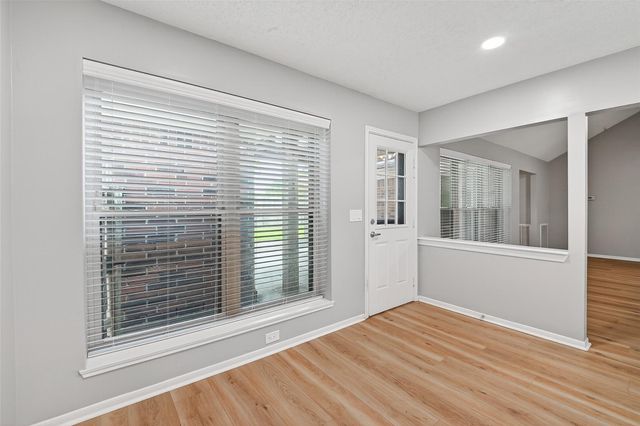 5209 Spring Circle Drive, Pearland, TX 77584