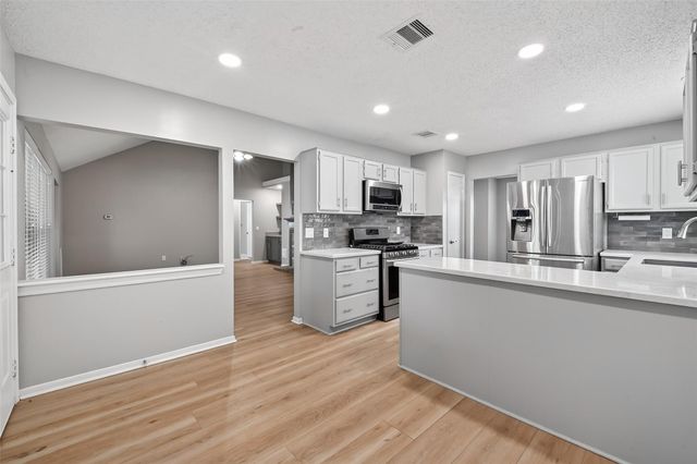 5209 Spring Circle Drive, Pearland, TX 77584