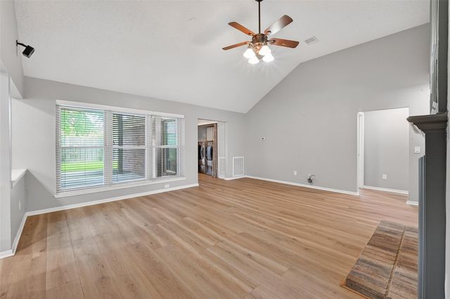 5209 Spring Circle Drive, Pearland, TX 77584