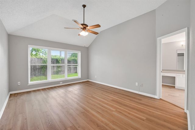 5209 Spring Circle Drive, Pearland, TX 77584