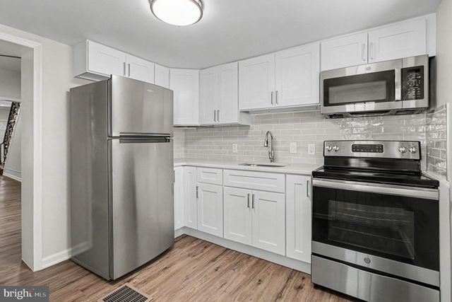 3162 CEDAR ST, Philadelphia, PA 19134